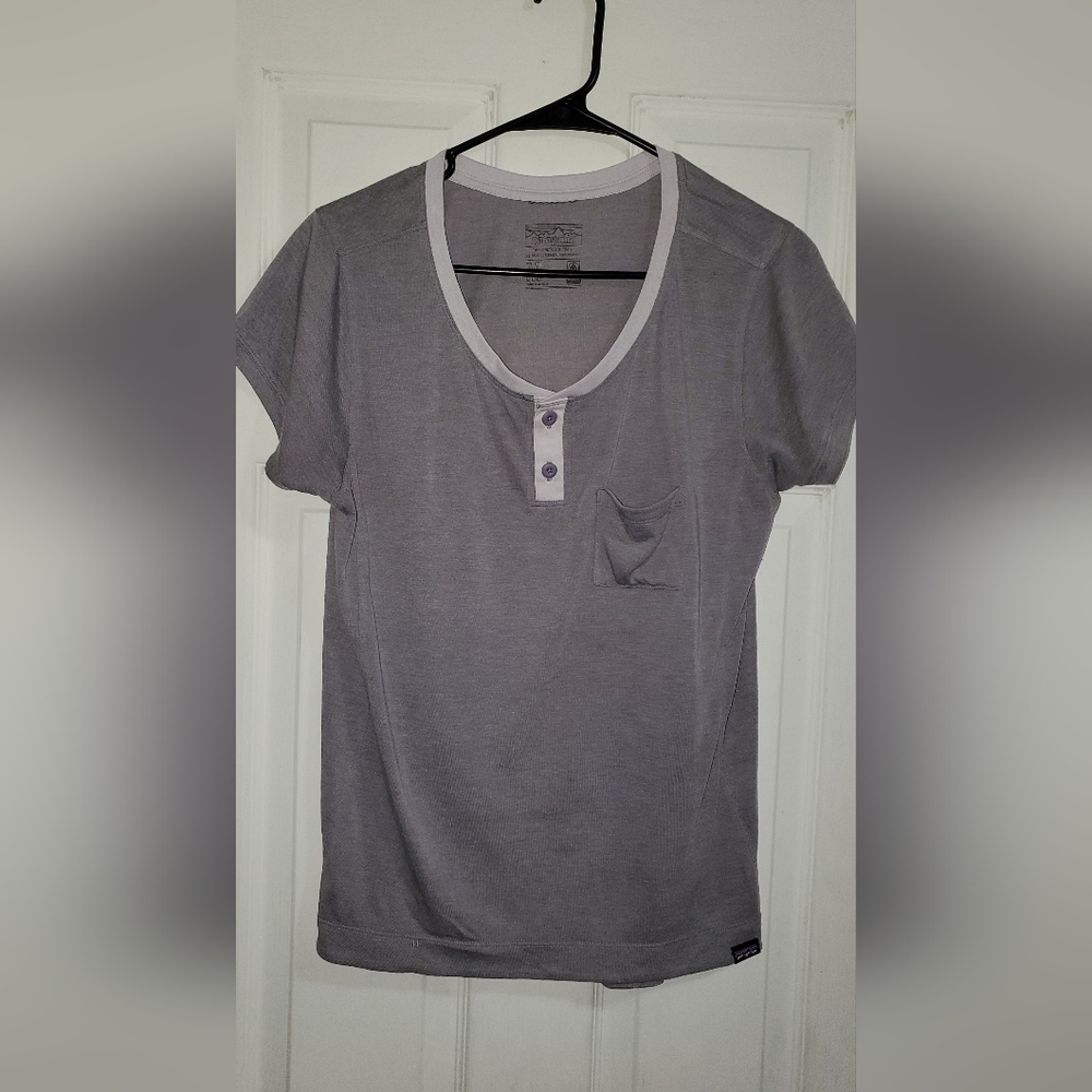 Patagonia Women's Cap Cool Trail Bike Henley Large Smokey Violet Size M